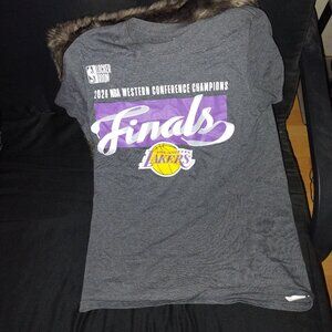 2020 Lakers shirt